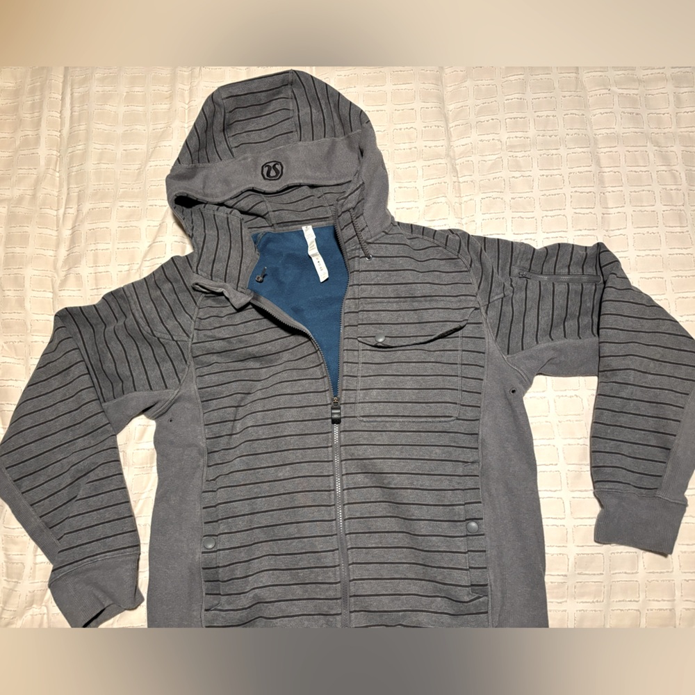 Men’s XL Lululemon Hoodie